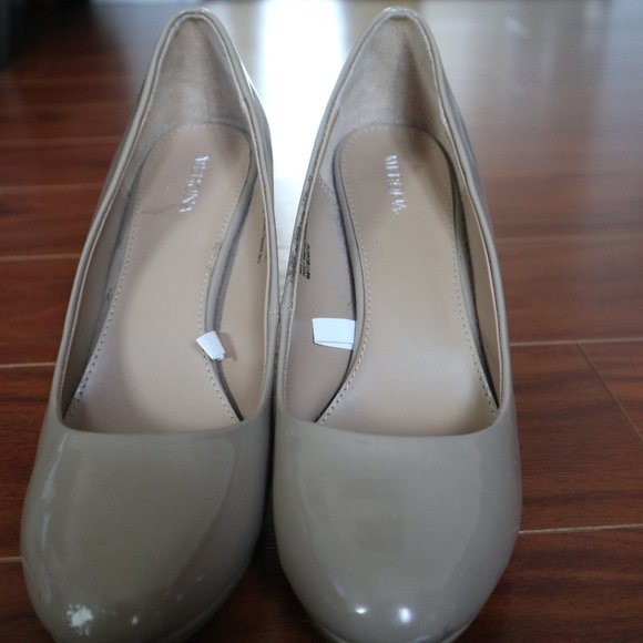 Merona Ladies Heels Beige - Picture 2 of 5